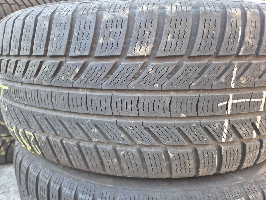 2 Anvelope de IARNA - 235/55/19 - Continental - Stare F BUNA DOT 2023