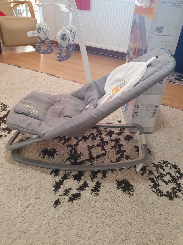 Balansoar cu vibrații si muzică Joie