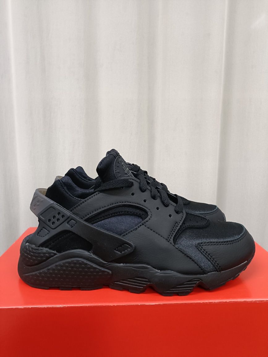 Nike Air Huarache номер 36.36.5,37.37.5,38.38.5,39