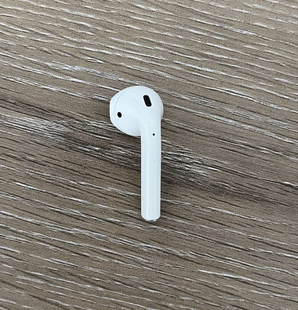 Airpods 2 оригинал левый наушник