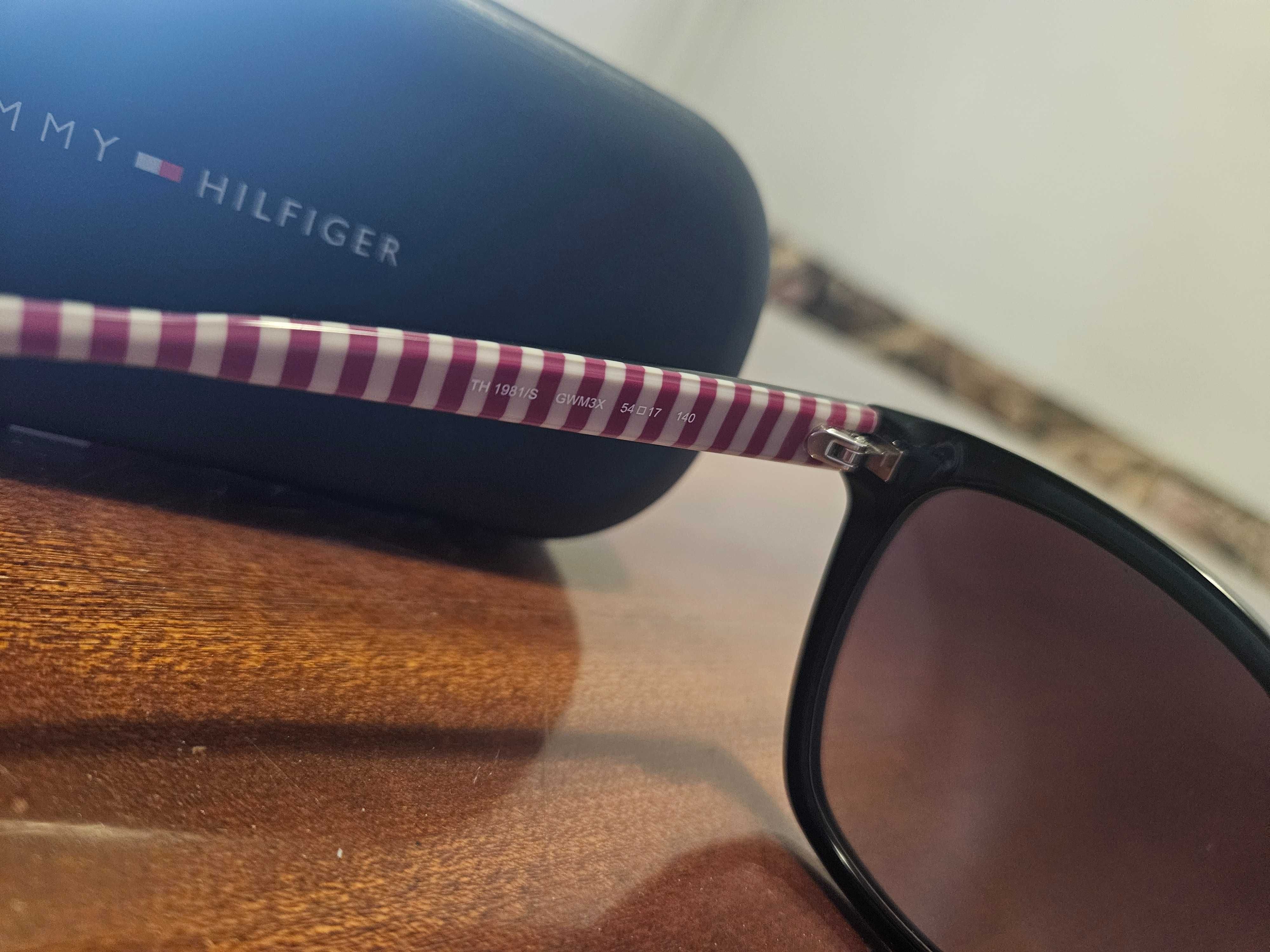 Дамски слънчеви очила Tommy Hilfiger