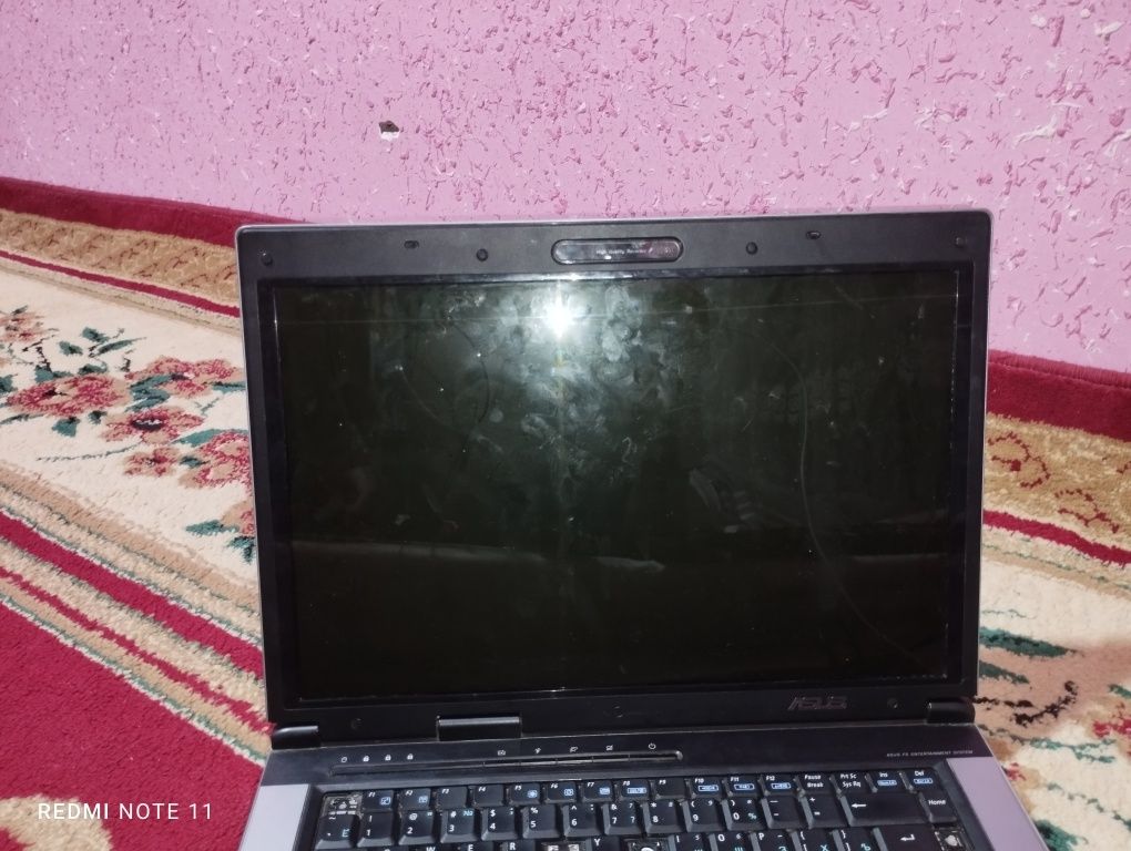Noutbook asus kafolati bilan