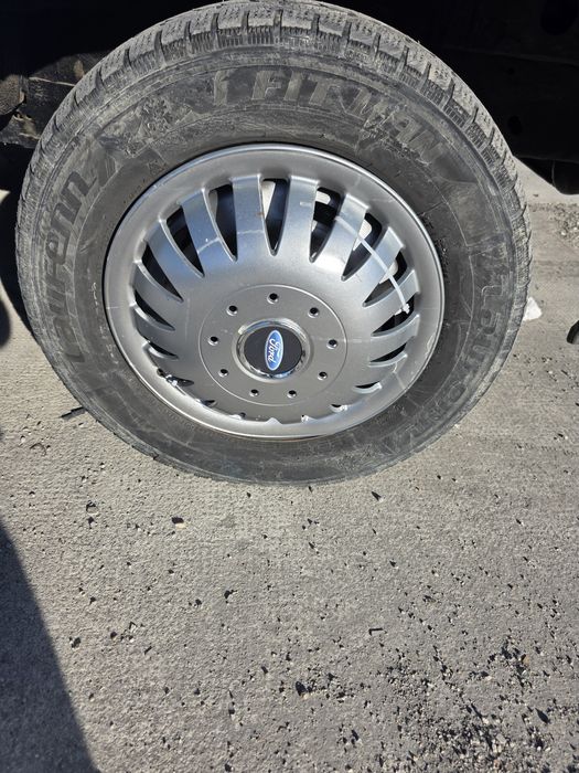 Cauciucuri cu tot cu jante ford transit r15. 195-70-15C