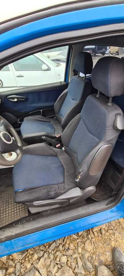 Dezmembram Fiat Punto an 2001 motor 1.2i