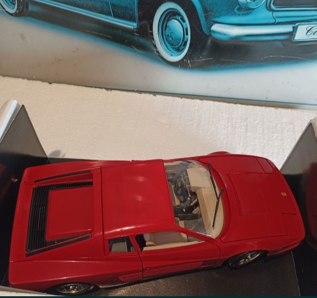 Ferrari testarossa 1984 BBURAGO 1 18 
Scara 1:18
Bburago

Pozele refle