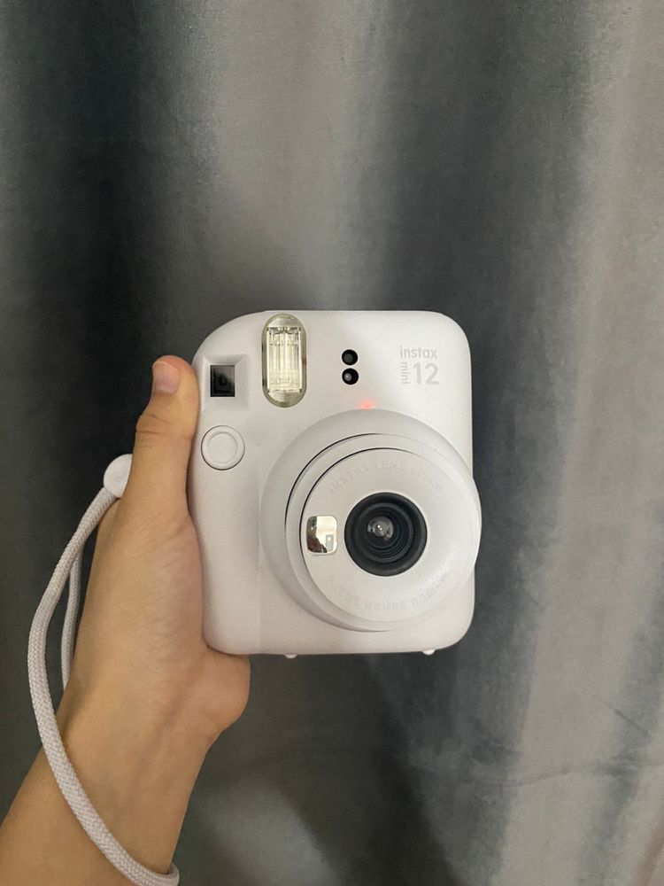 instax mini 12.