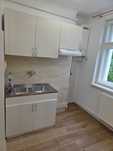 Inchiriez apartament 3 camere - decomandat - zona OM, Hunedoara