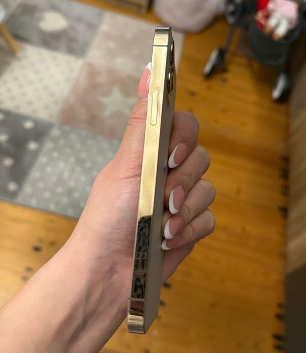 Iphone 12 Pro Gold