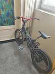 Vând BMX  500lei negociabil