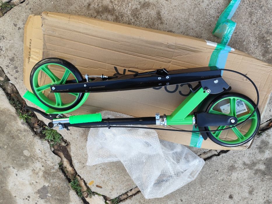 Trotinetă nefolosită