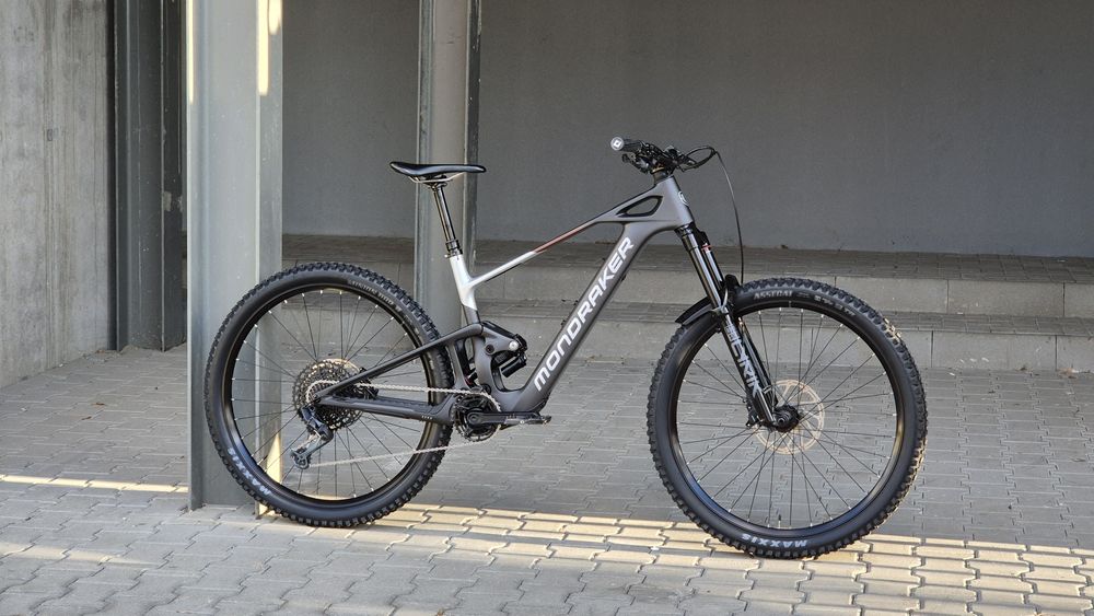 Mondraker Neat SL, 19 kg, motor TQ, marime L, ca nou