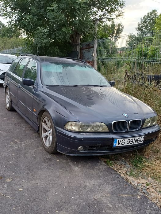 BMW e39 2.5d touring, 2001, 1600 euro, stare de funcționare impecabilă