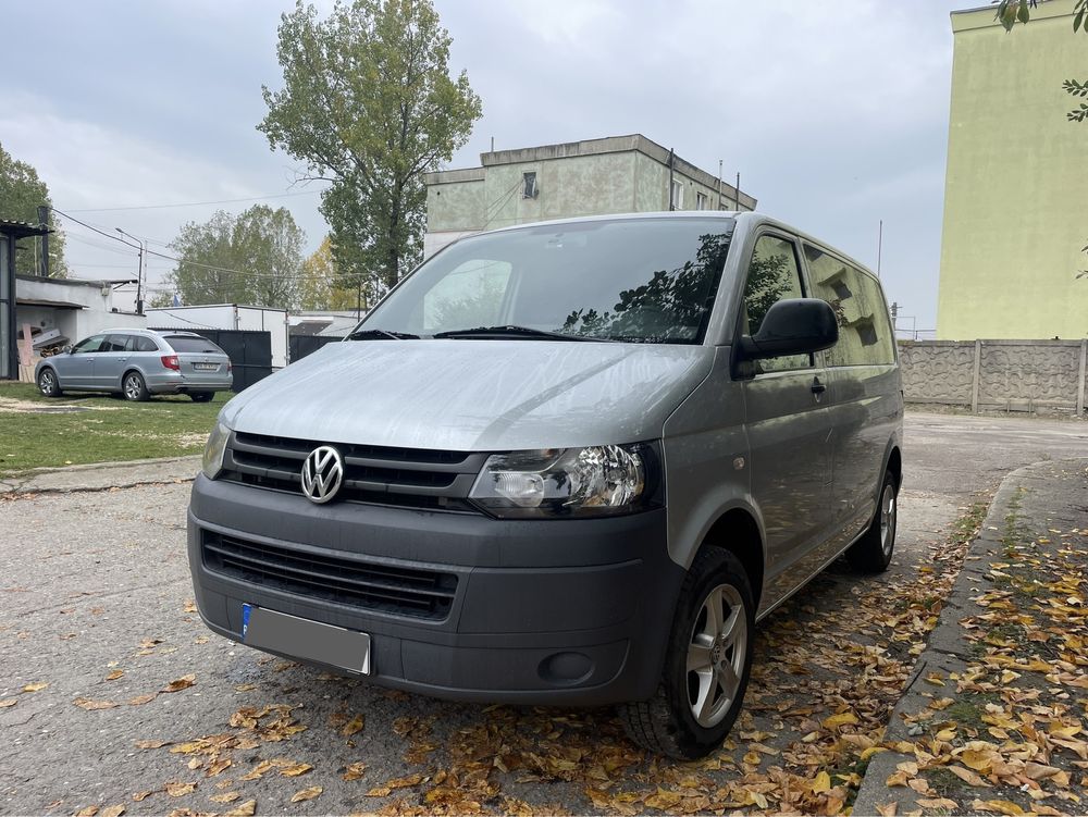 Volkswagen T5 Transporter, Caravelle