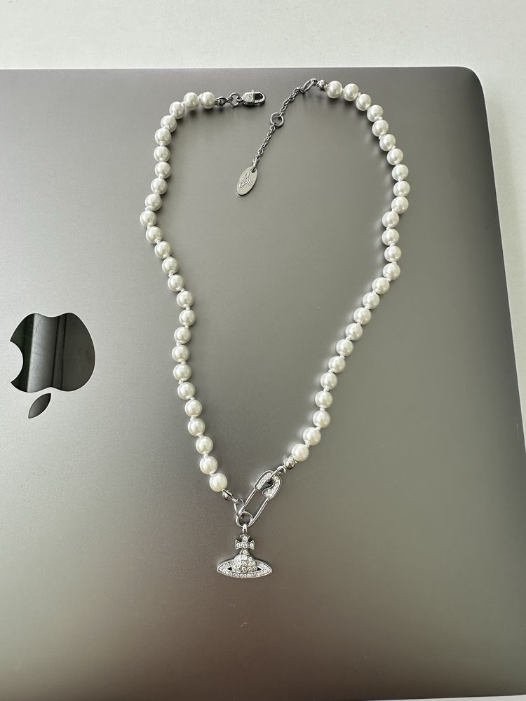Colier cu Perle de cultura Vivienne Westwood. Nou