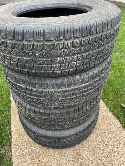 Anvelope Toyo  iarna si vara 255 70 16