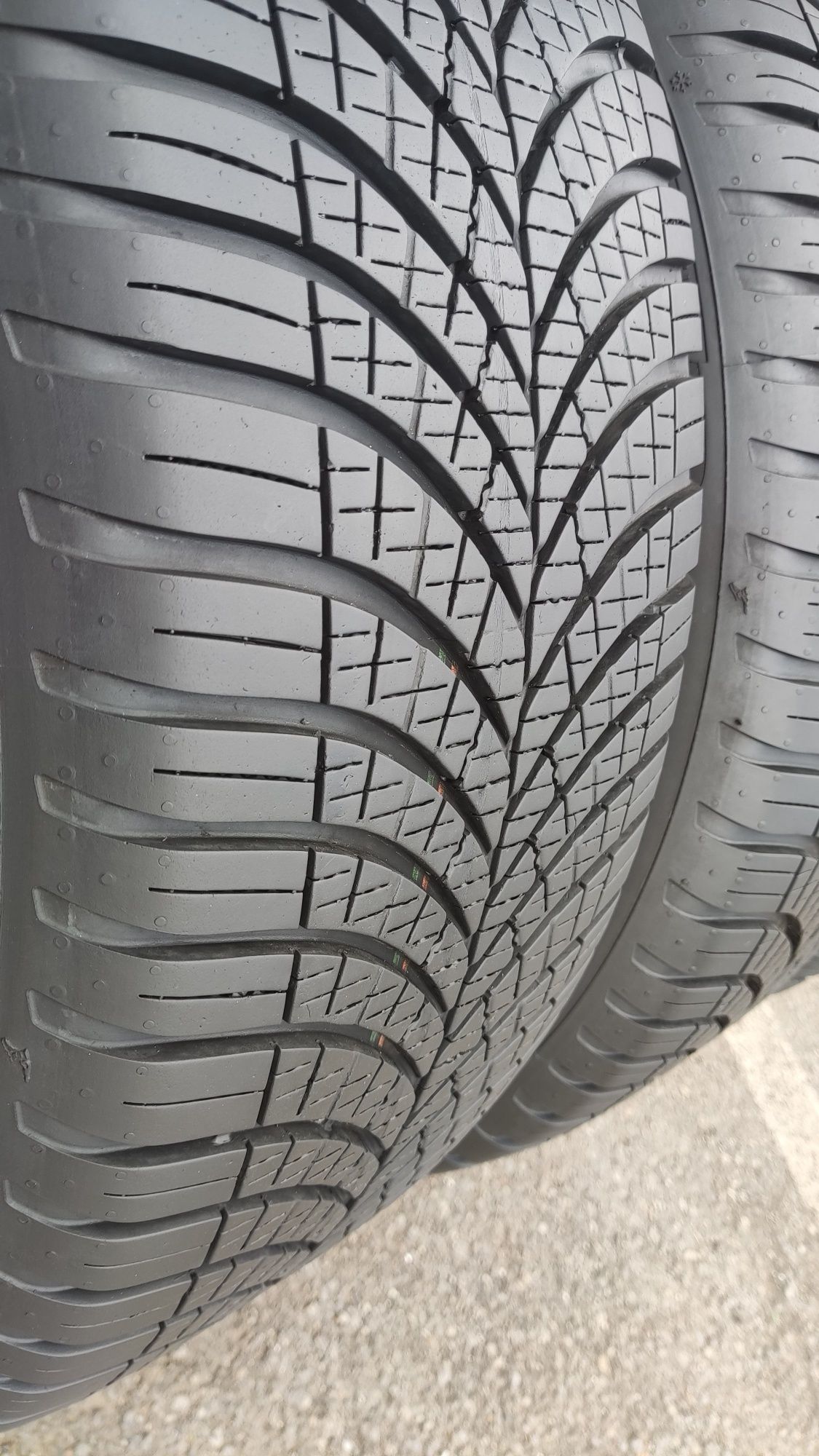 4бр. всесезонни гуми 225/55/19 GoodYear Vector 4 Season, дот22
dot4422