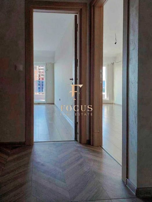 Продава се Двустаен апартамент в Пловдив, Гагарин - 74 кв.м за 1421 €/кв.м - Снимка #3