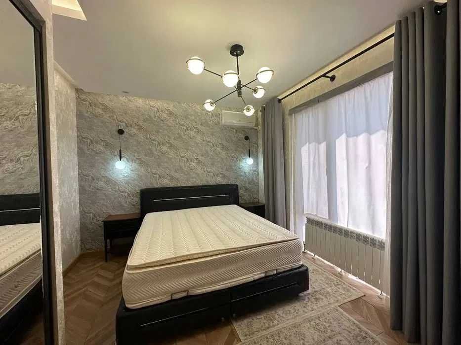 СРОЧНО! Сдаётся ЛЮКСОВЫЙ участок на Бадамзаре!! Можно Под Офис!!