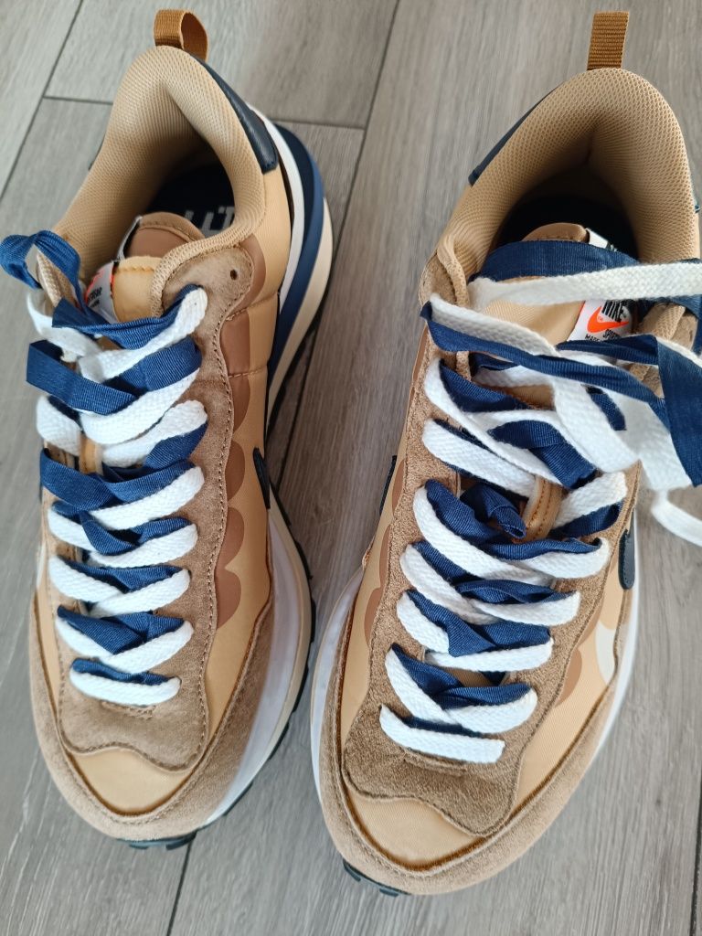 Nike sacai  nepurtati
