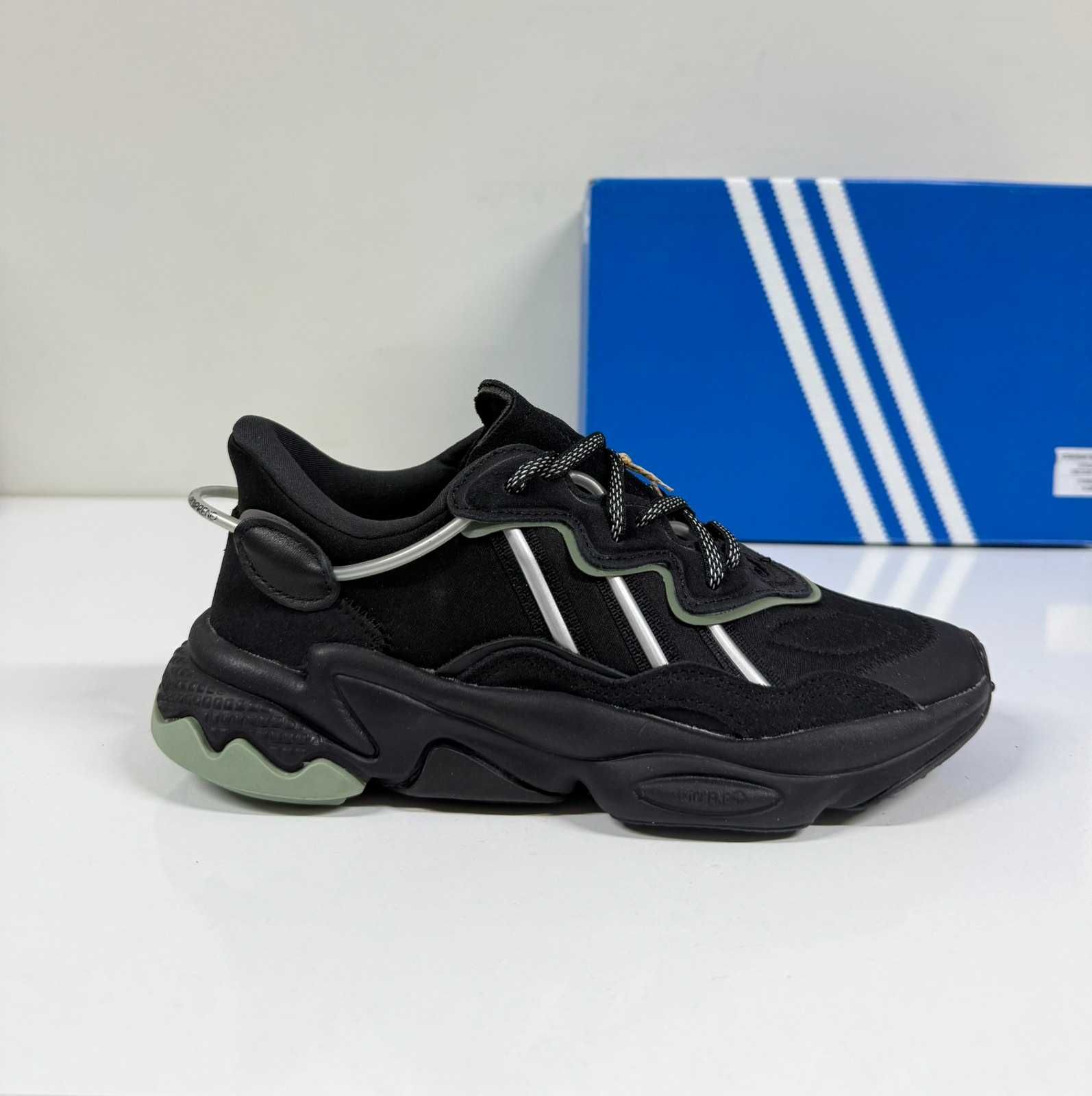 Adidas  OZWEEGO  Black
