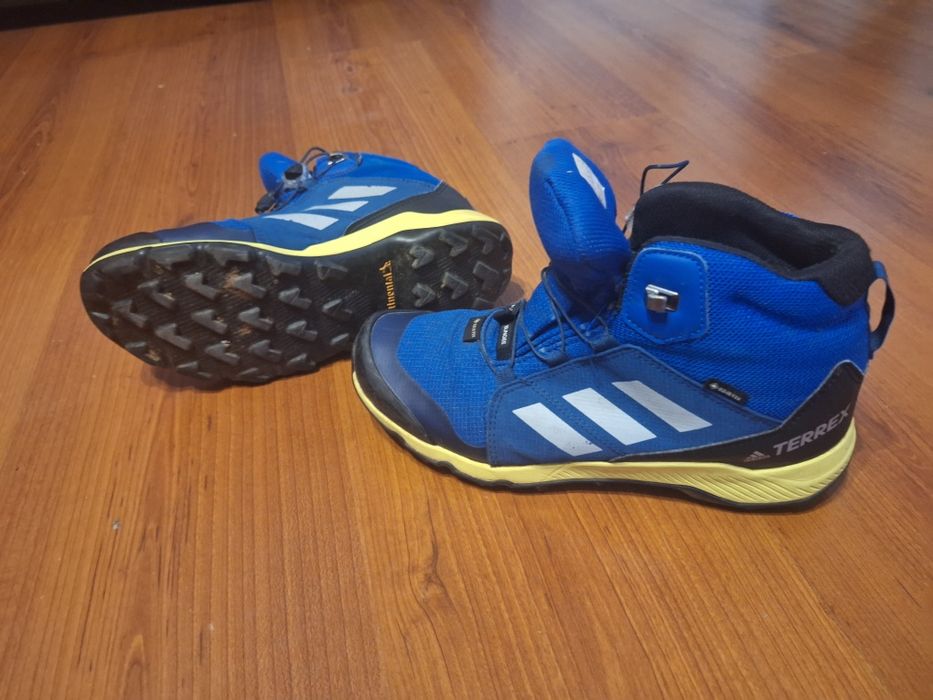 Обувки Adidas Terrex