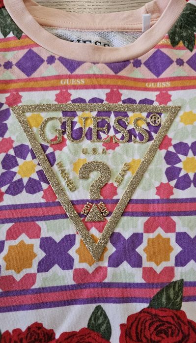 Блузи на Guess за момиче на 3 години