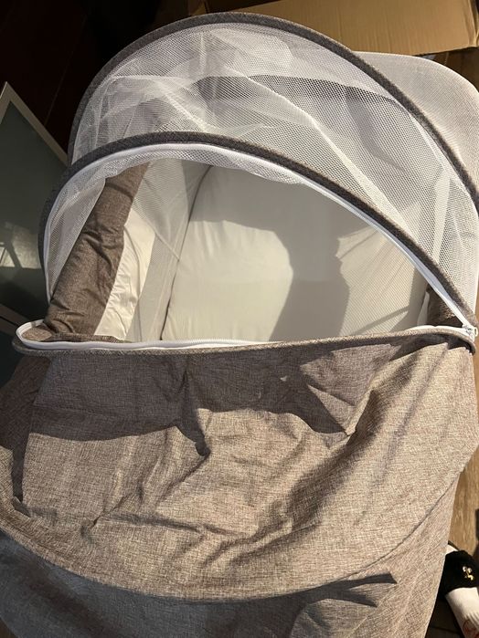 Vând pătuț bebeluși ca nou