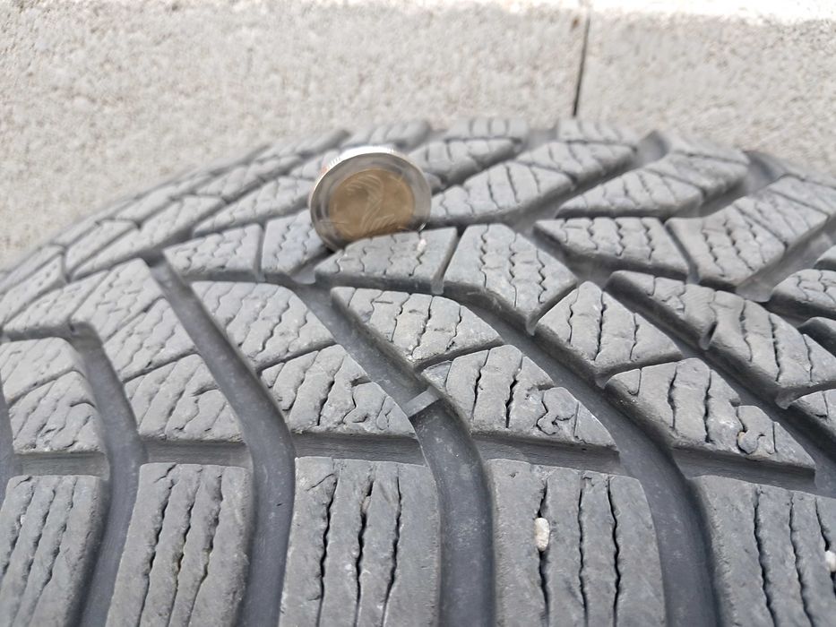 Зимни гуми YOKOHAMA 205/55/16    91 T  DOT 2320