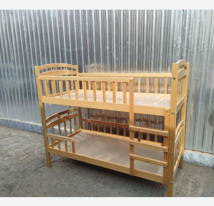 Двухярусная кровать