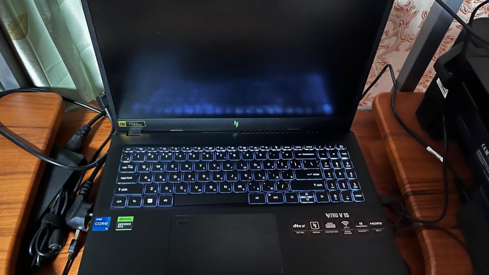 Ноутбук Nitro core i5