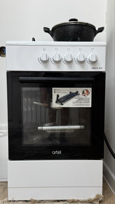 Газовая плита с духовкой