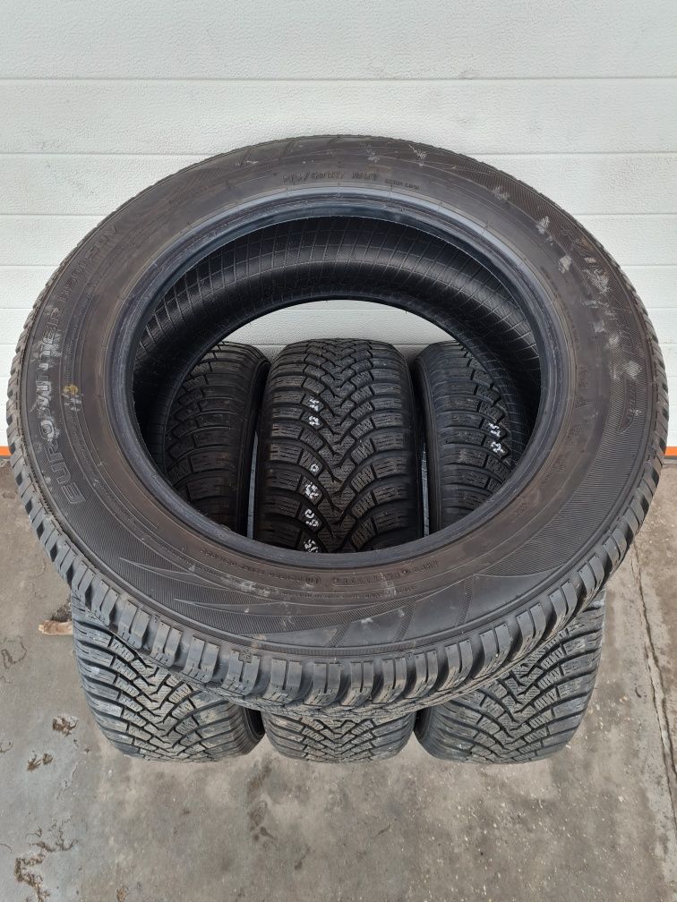 Зимни гуми 4 броя FALKEN EuroWinter HS01 Suv 215 60 R17 дот 3221