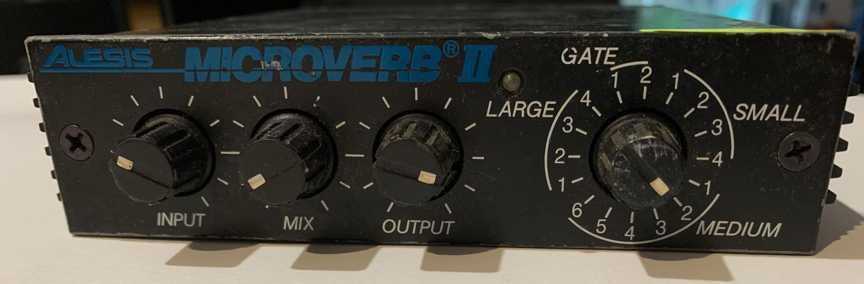 Alesis SR-16 Drum machine ритъм/барабанна машина