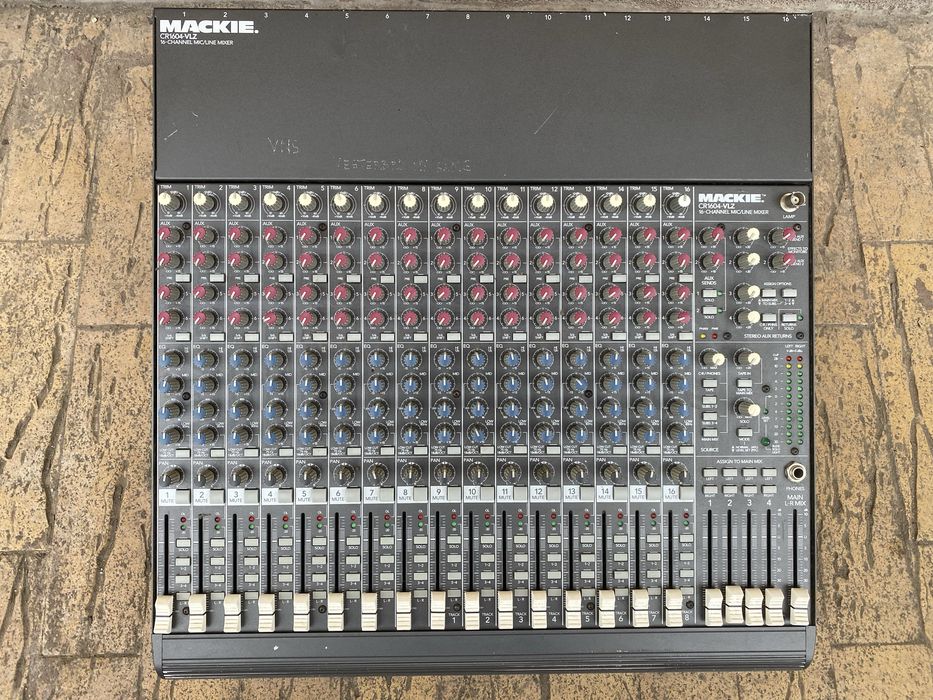 Mackie CR1604-VLZ ( linie / vice / instrumente )