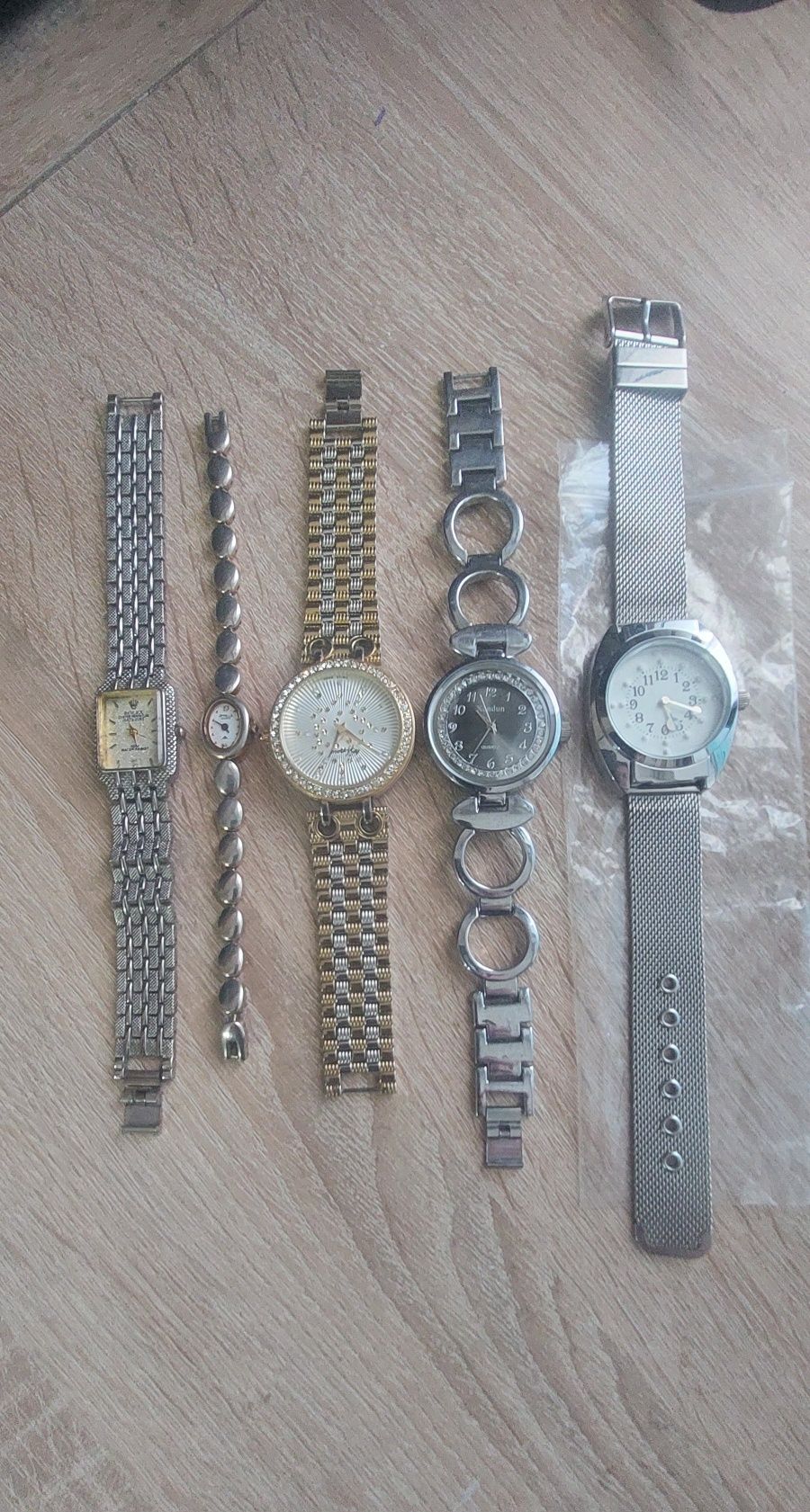 Часы  со шрифтом Брайля , Rolex...