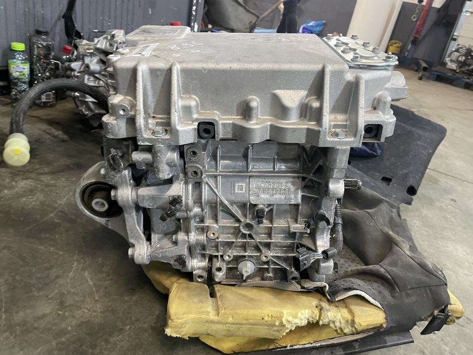 motor electric renault megane 5  - electric 2024