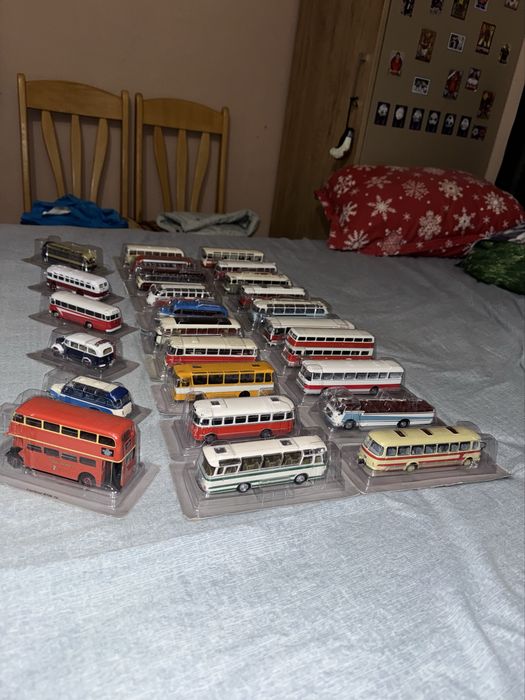 26 броя от колекцията “Легендарни автобуси”