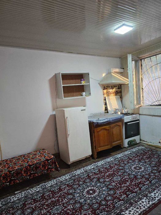 Срочно сдается домик из 2 комнат.Узбум.