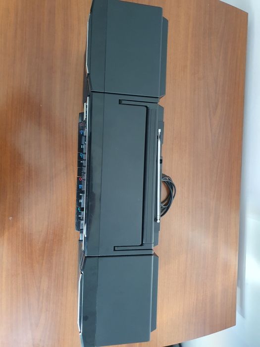 Radiocasetofon boombox retro Sanyo stare excelenta