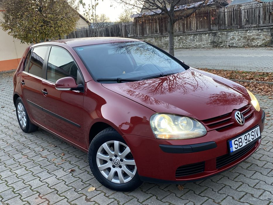 Vw Golf 5 1.6 8V 2007 Euro 4 Unic Proprietar în acte 2850€ usor neg
