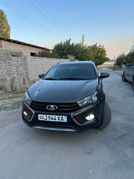 Веста кросс 1.8 продается