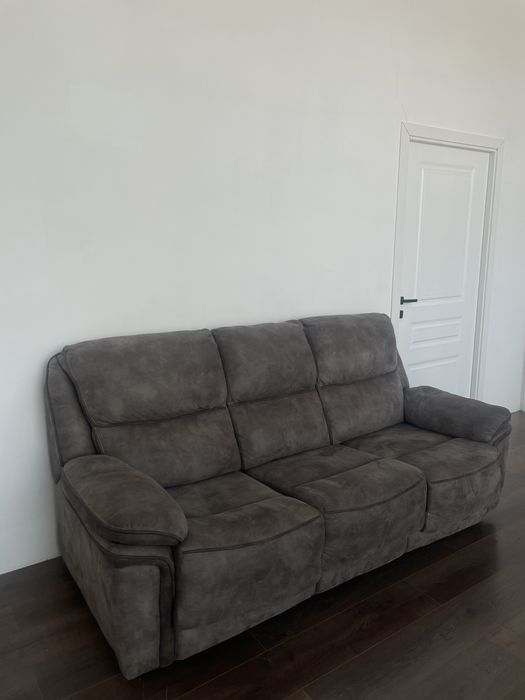 Продаю удобный диван