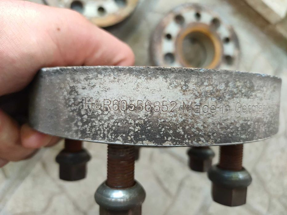 Фланци за джанти H&R 30 мм от МЛ W 163