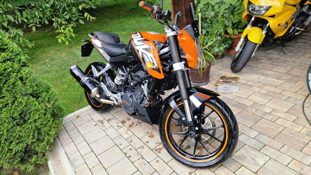 KTM DUKE 125 CM 2011