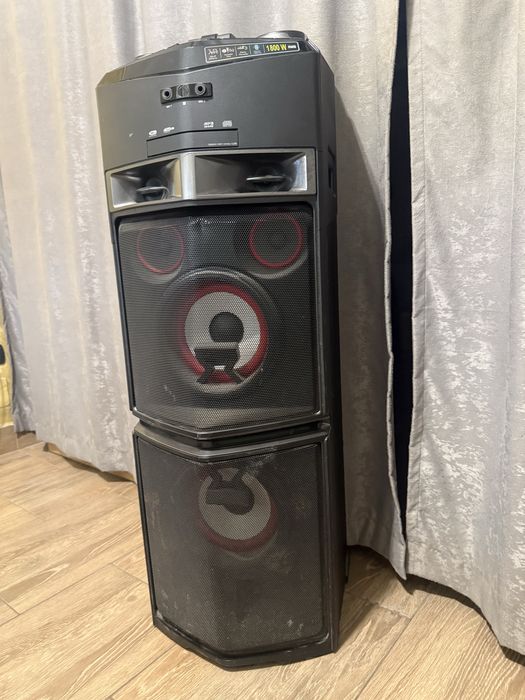 Boxa LG Portabila xBoom OJ98 Stare Buna Bluetooth USB mix Platane 1800