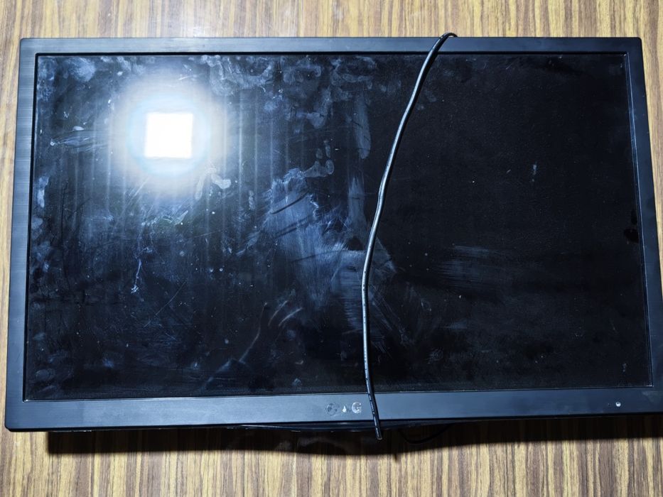 Продам телевизор LG