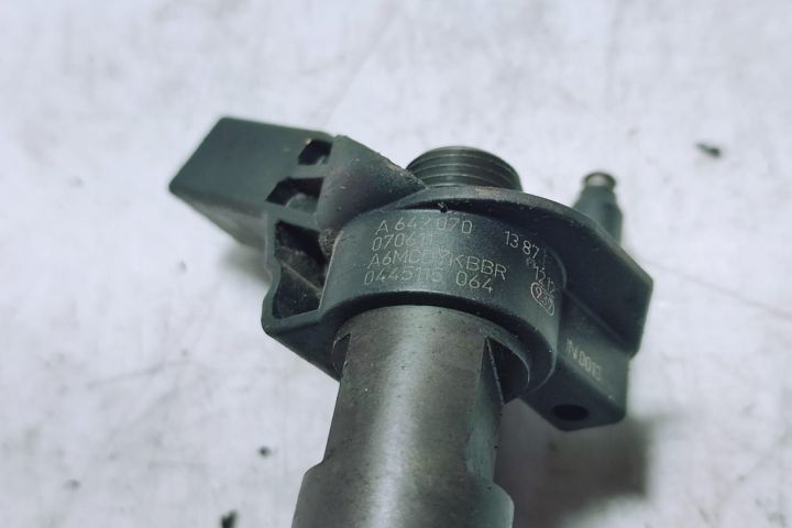 Injector A6420701387 0445115064 om642 3.0cdi V6 Mercedes-Benz ML W164