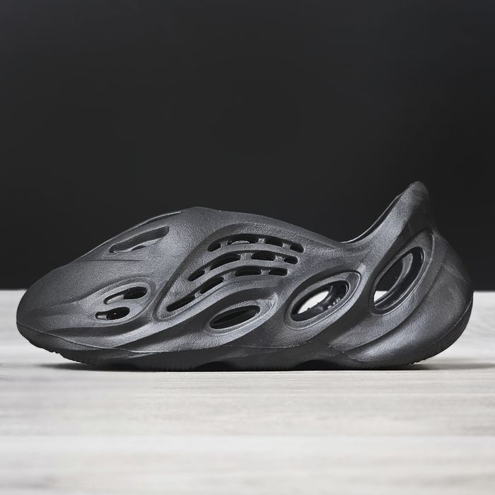 Yeezy Foam Runner Onyx