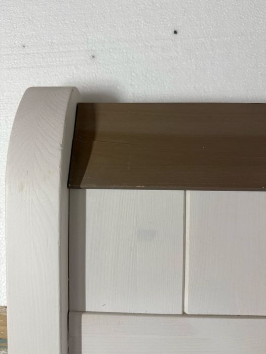 Pat din lemn 180/200 ( nu include salteaua,somiera si noptiera)