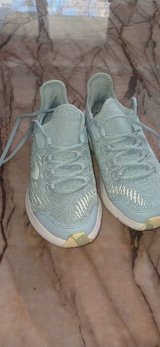 Спортни маратонки